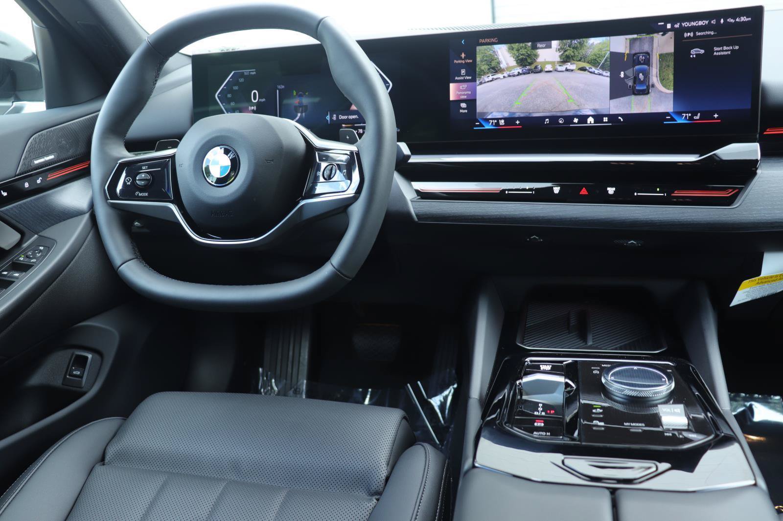 Used 2025 BMW 530i xDrive w/ Premium Package AWD/4WD image 26