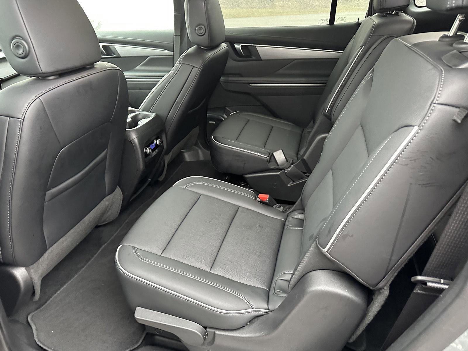 Used 2025 Buick Enclave Preferred image 15