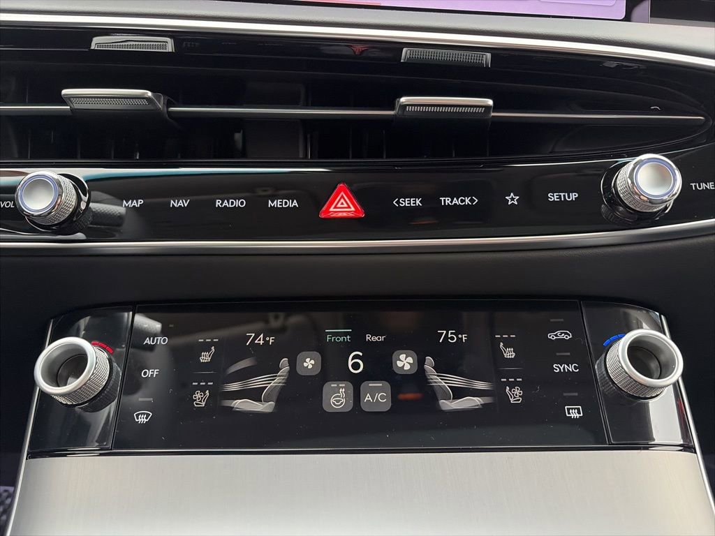 New 2026 Genesis GV70 2.5T Advanced image 19
