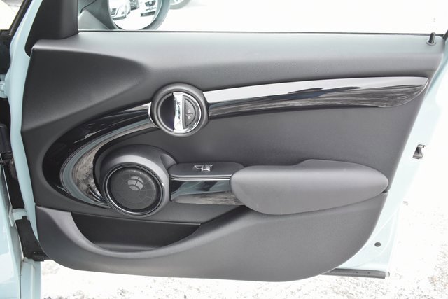 Used 2019 MINI Cooper S image 45