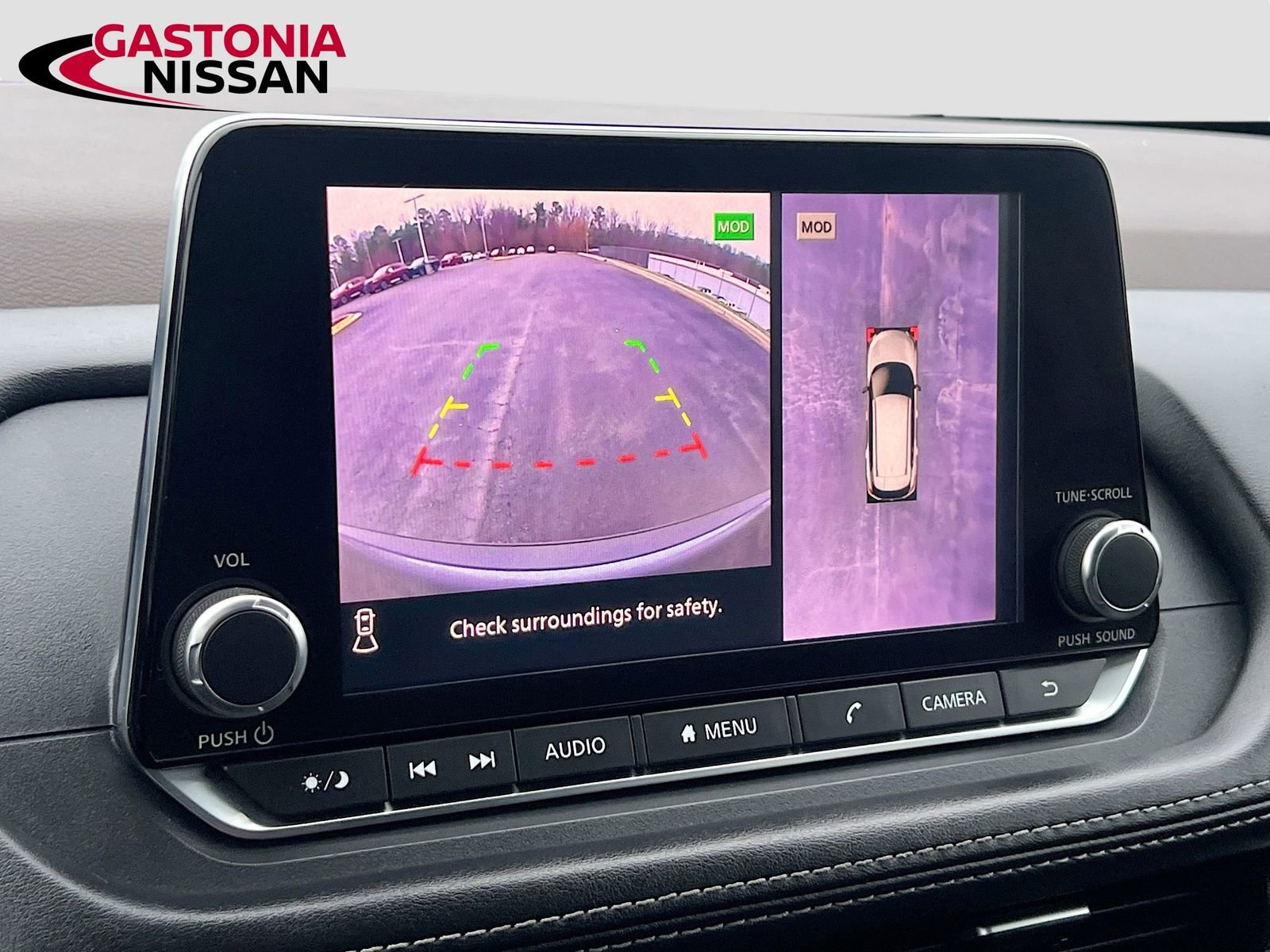 Used 2023 Nissan Rogue SL w/ SL Premium Package image 17