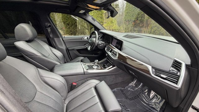 Used 2019 BMW X5 xDrive40i w/ Parking Assistance Package image 24