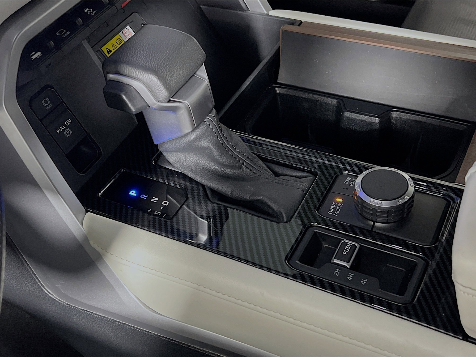 Used 2023 Toyota Sequoia Capstone image 24