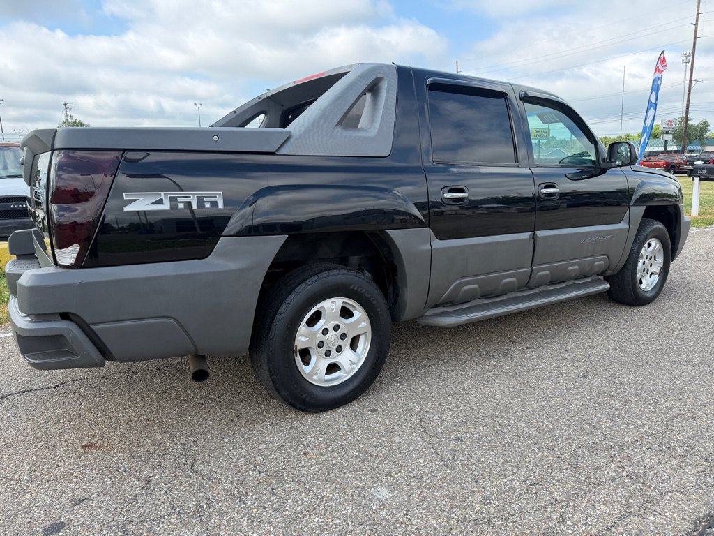Used 2002 Chevrolet Avalanche 2WD image 6