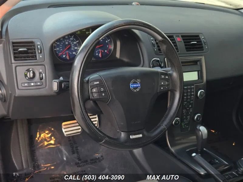 Used 2011 Volvo V50 T5 R-Design image 14