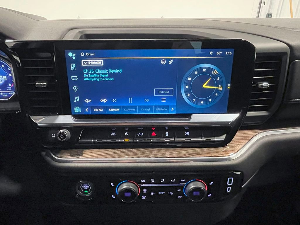 Used 2024 Chevrolet Silverado 1500 LT image 32