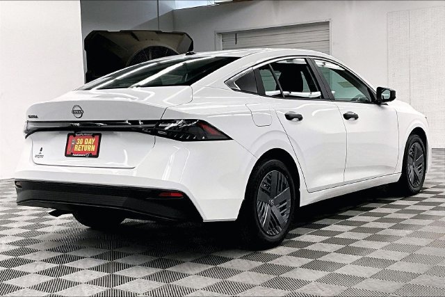 New 2027 Nissan Sentra S w/ Floor Mat Package FWD image 17