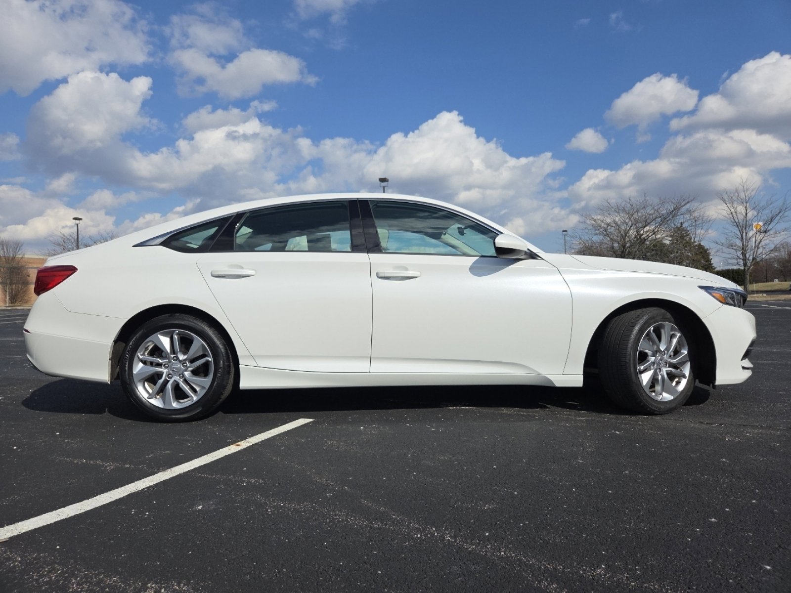 Certified 2018 Honda Accord LX image 18