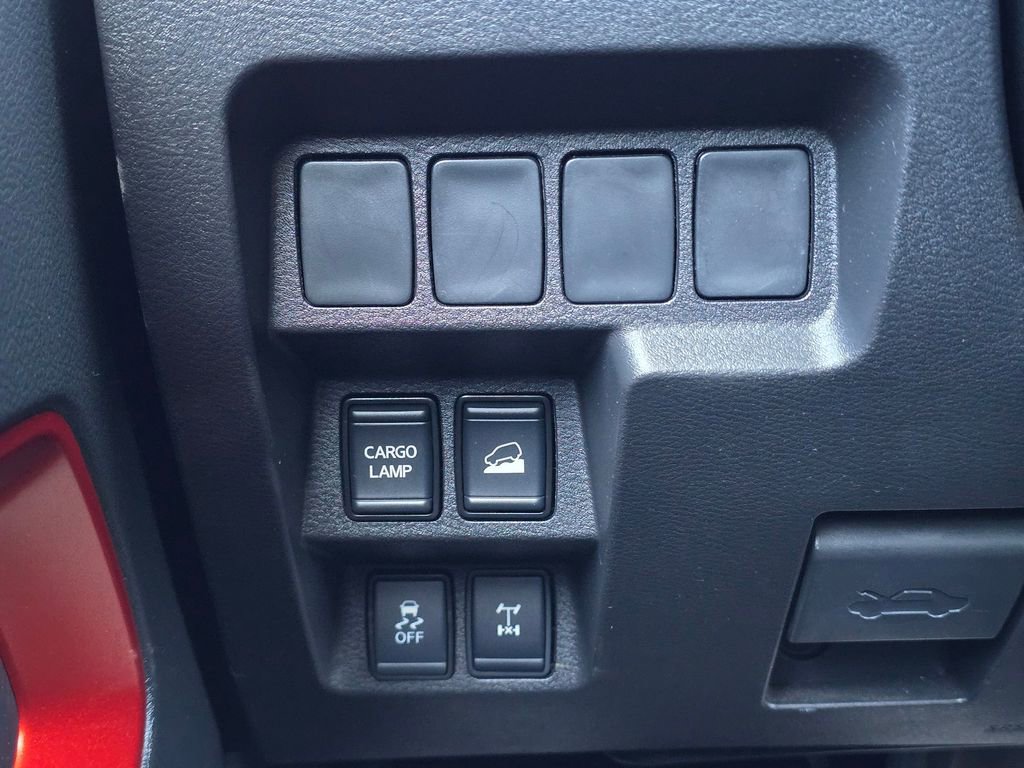 Used 2024 Nissan Frontier PRO-4X w/ Off-Road Protection Package AWD/4WD image 32