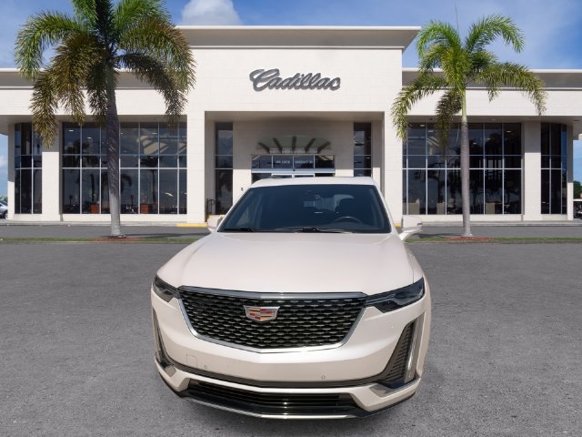 Used 2023 Cadillac XT6 Luxury FWD image 4