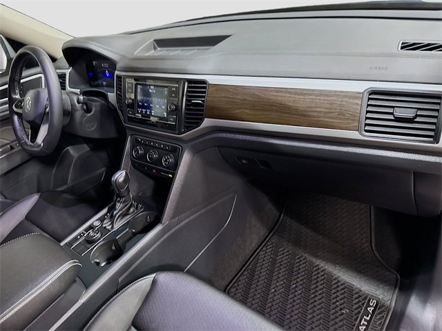 Used 2022 Volkswagen Atlas SE image 33