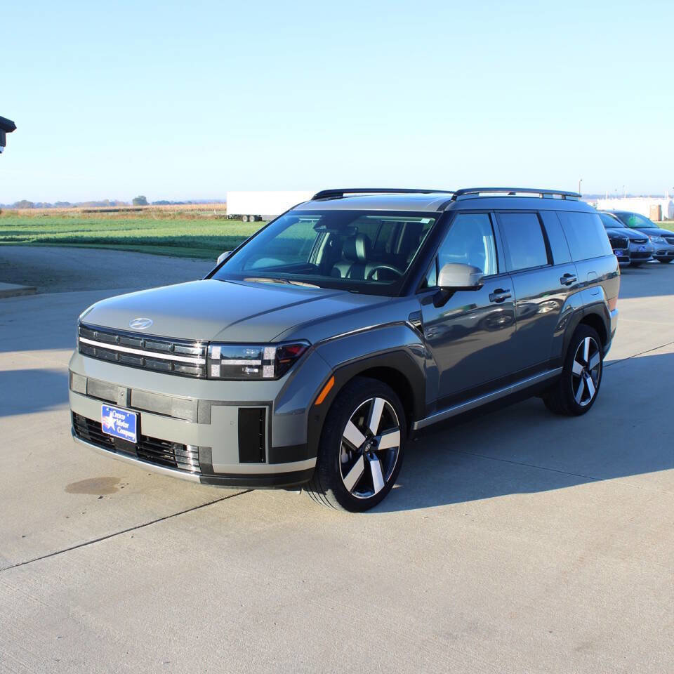 Used 2024 Hyundai Santa Fe Limited image 1