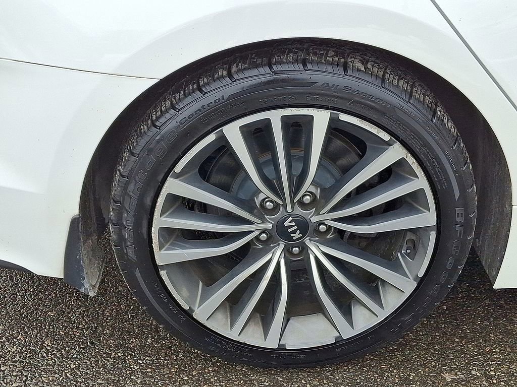 Used 2018 Kia Stinger Premium w/ Paint Protection Package image 10