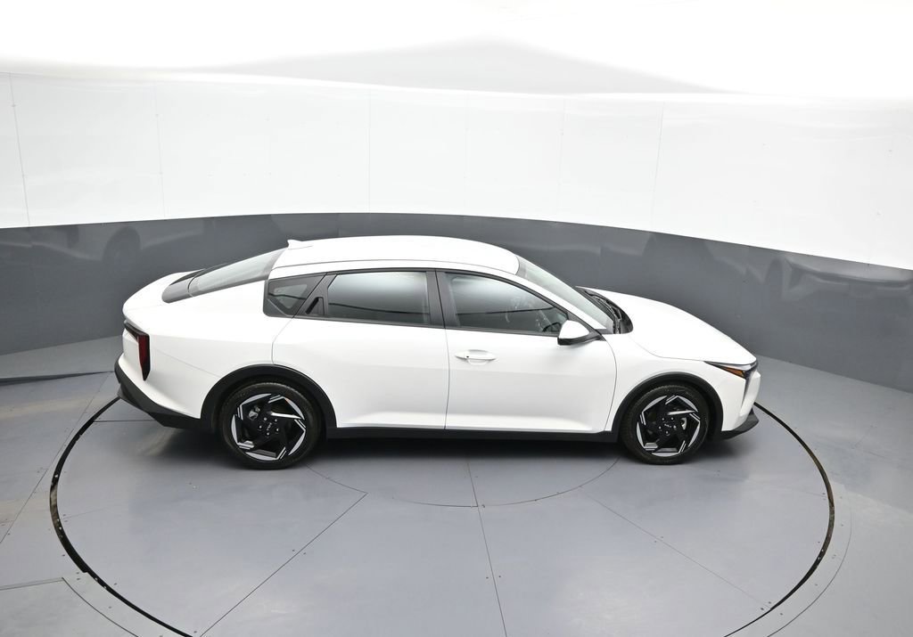 Certified 2025 Kia K4 EX FWD image 36