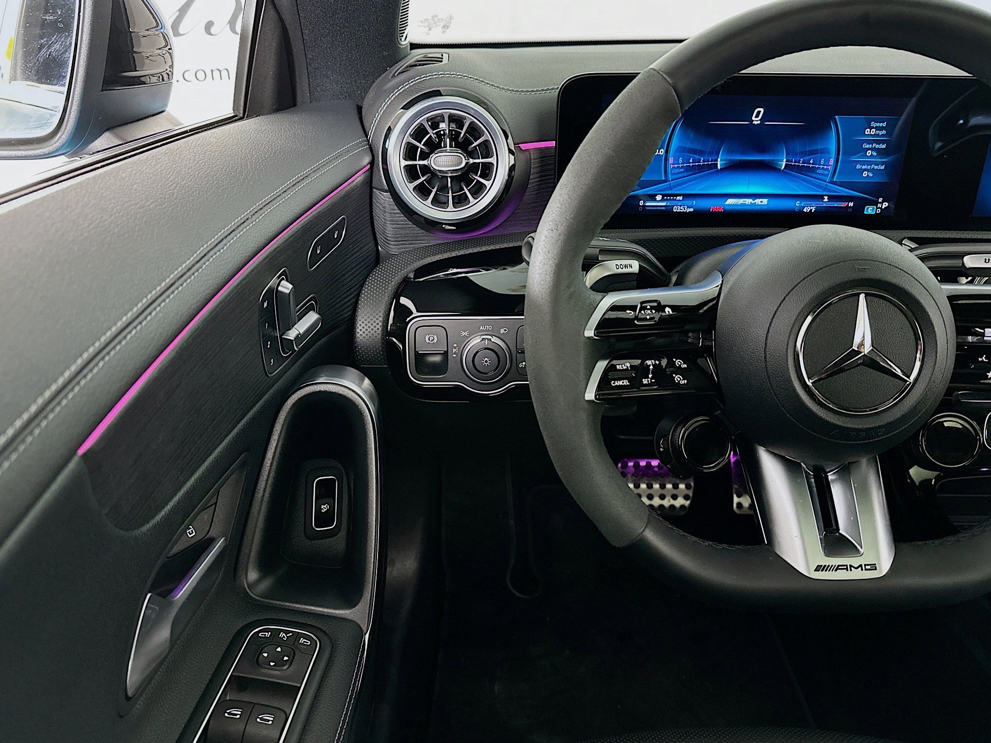 Used 2025 Mercedes-Benz CLA 45 AMG 4MATIC image 10