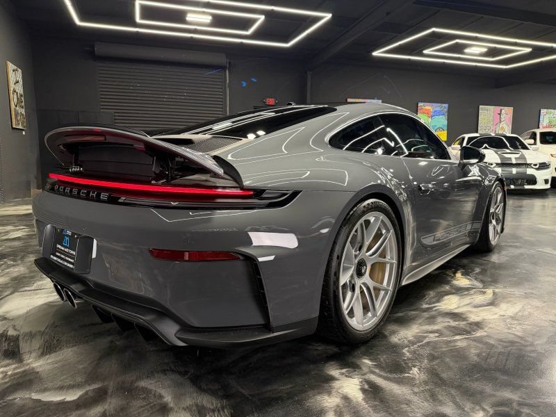 Used 2026 Porsche 911 GT3 RWD image 5