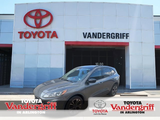 Used 2022 Ford Escape SE w/ SE Sport Appearance Package AWD/4WD image 1