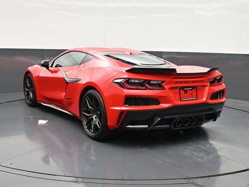 Used 2024 Chevrolet Corvette Z06 w/ Stealth Interior Trim Package RWD image 3