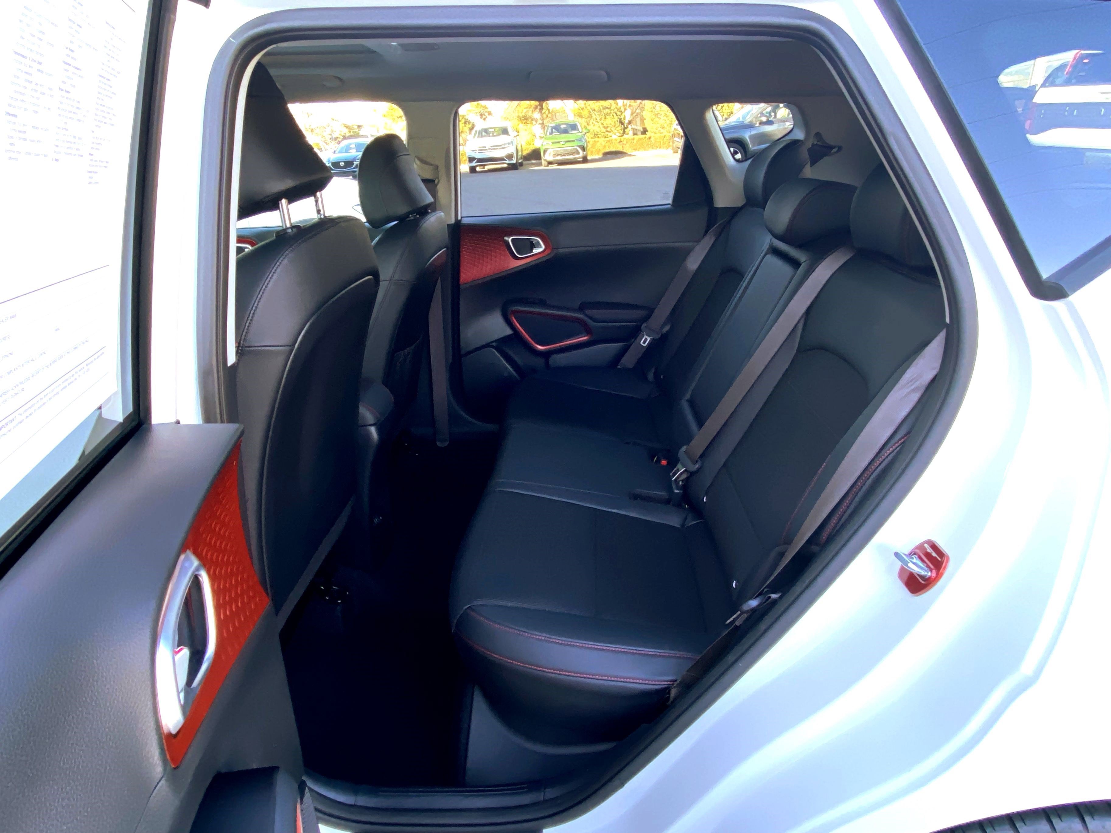 Used 2022 Kia Soul Turbo image 38