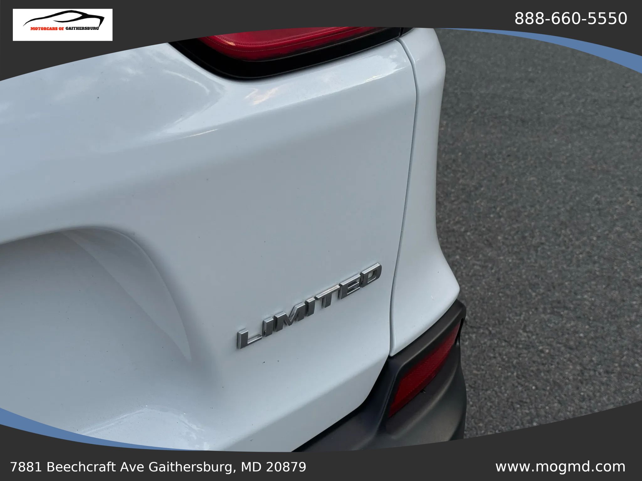 Used 2019 Jeep Cherokee Limited FWD image 6
