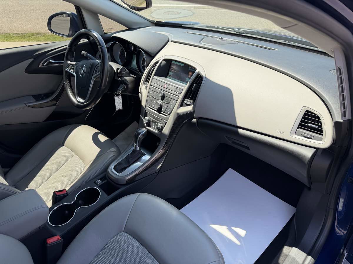 Used 2014 Buick Verano FWD image 18