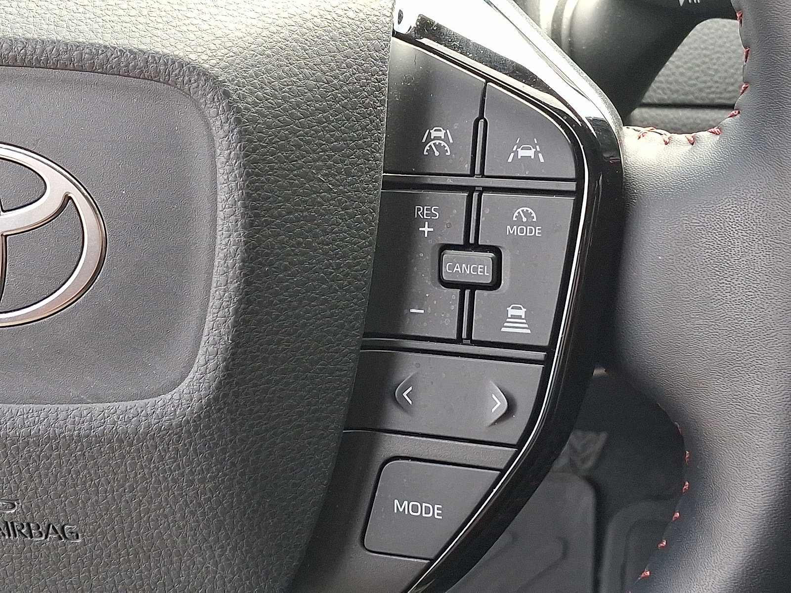 Used 2023 Toyota Prius Prime FWD image 22