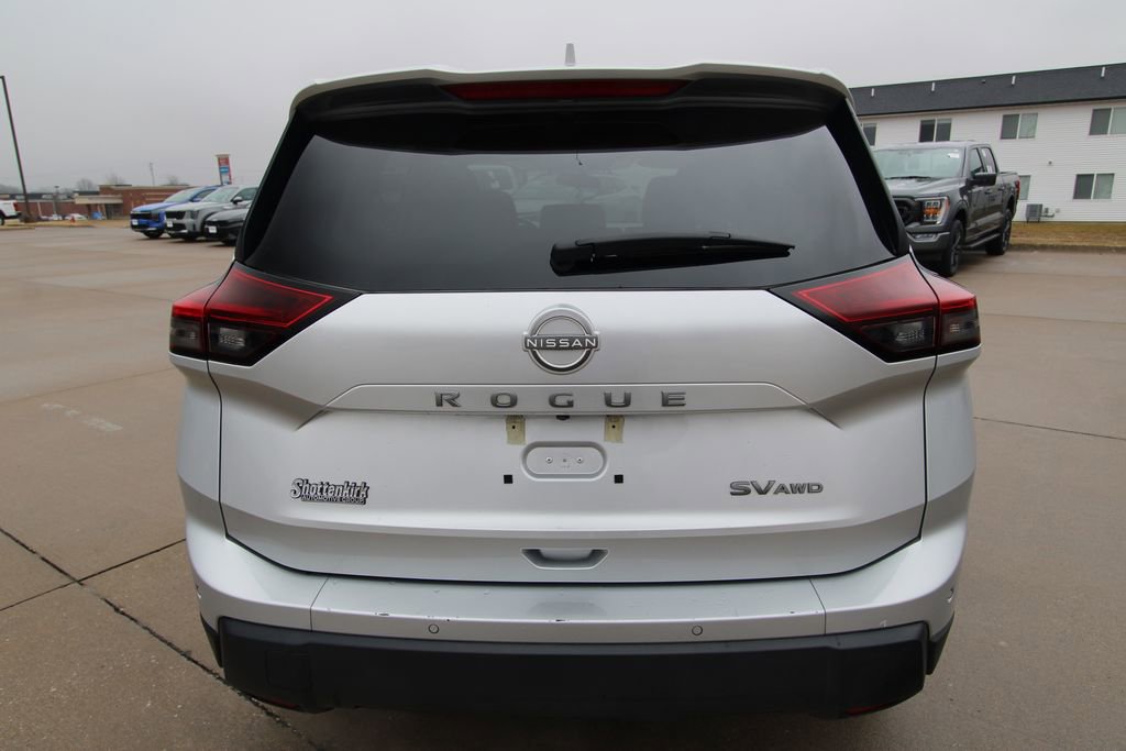 Used 2024 Nissan Rogue SV image 13