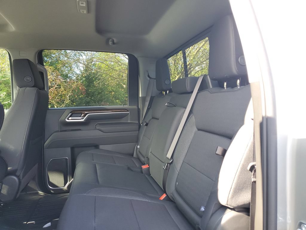 New 2026 GMC Sierra 2500 SLE w/ SLE Value Package; AWD/4WD image 10