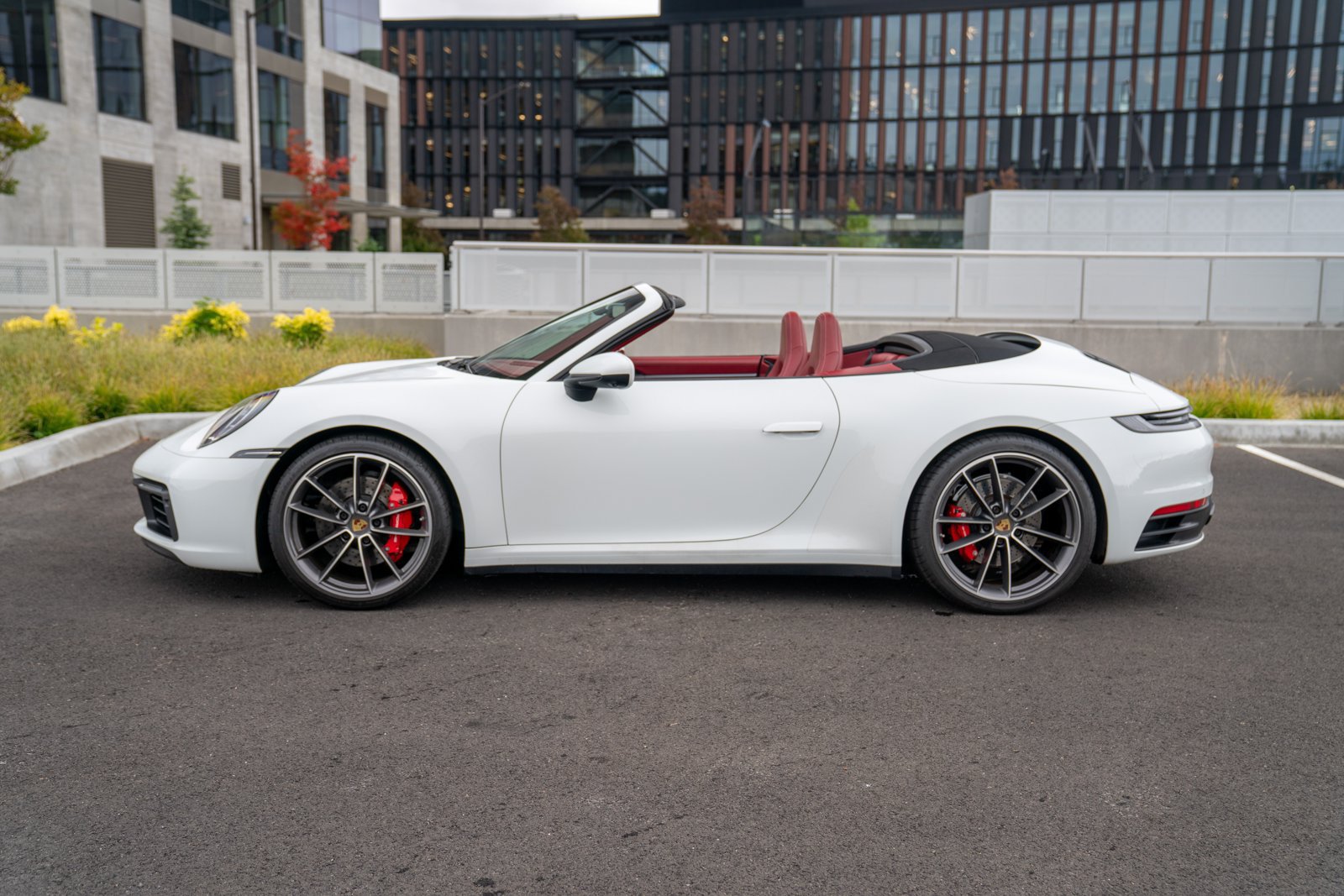 Certified 2022 Porsche 911 Carrera 4S AWD/4WD image 2