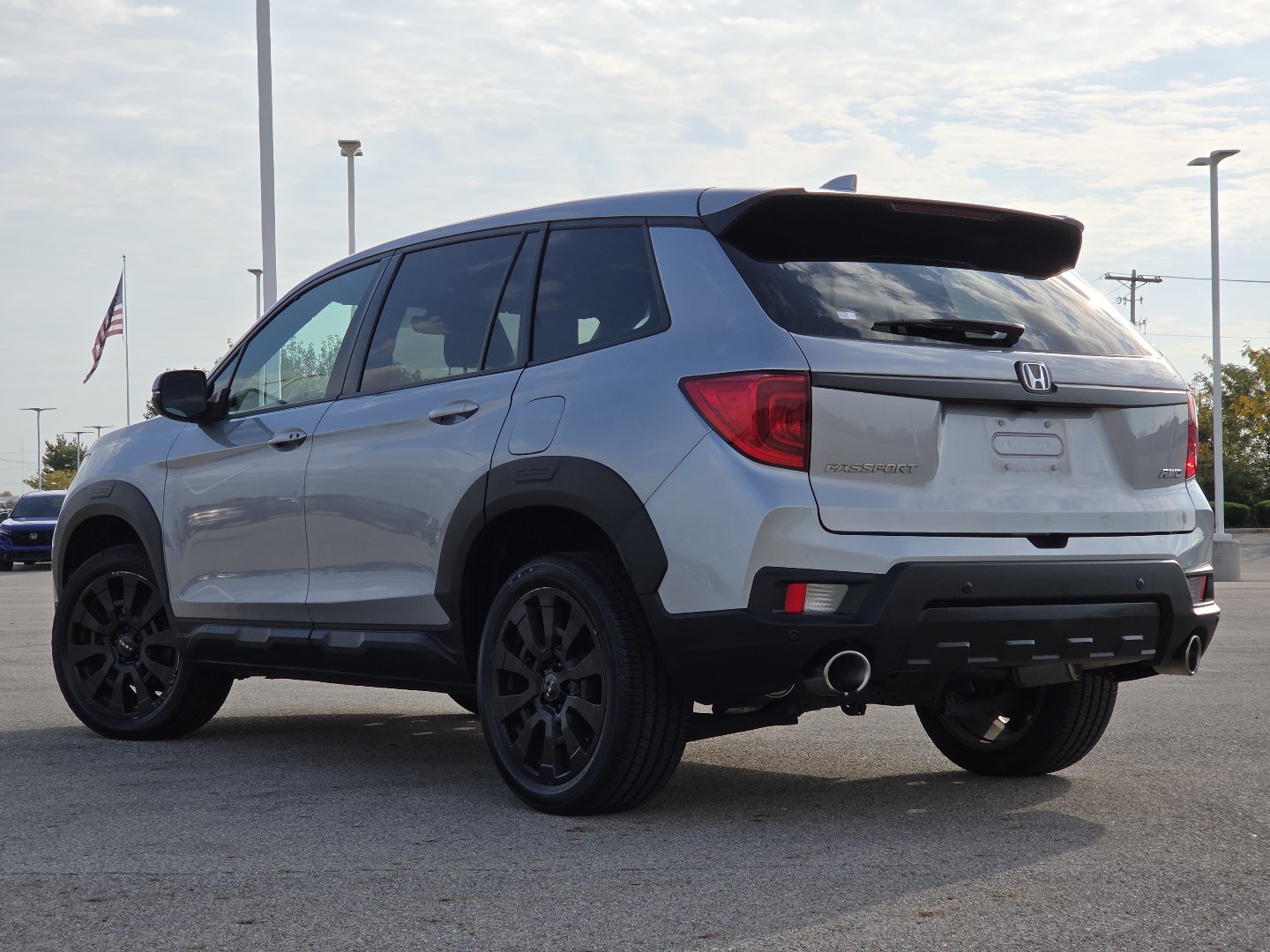 Used 2023 Honda Passport EX-L image 16