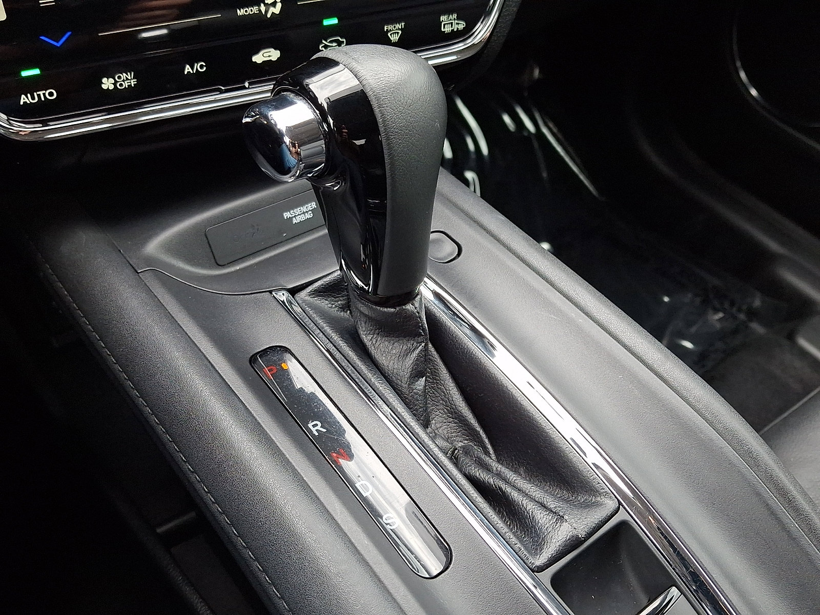 Used 2017 Honda HR-V EX-L image 15