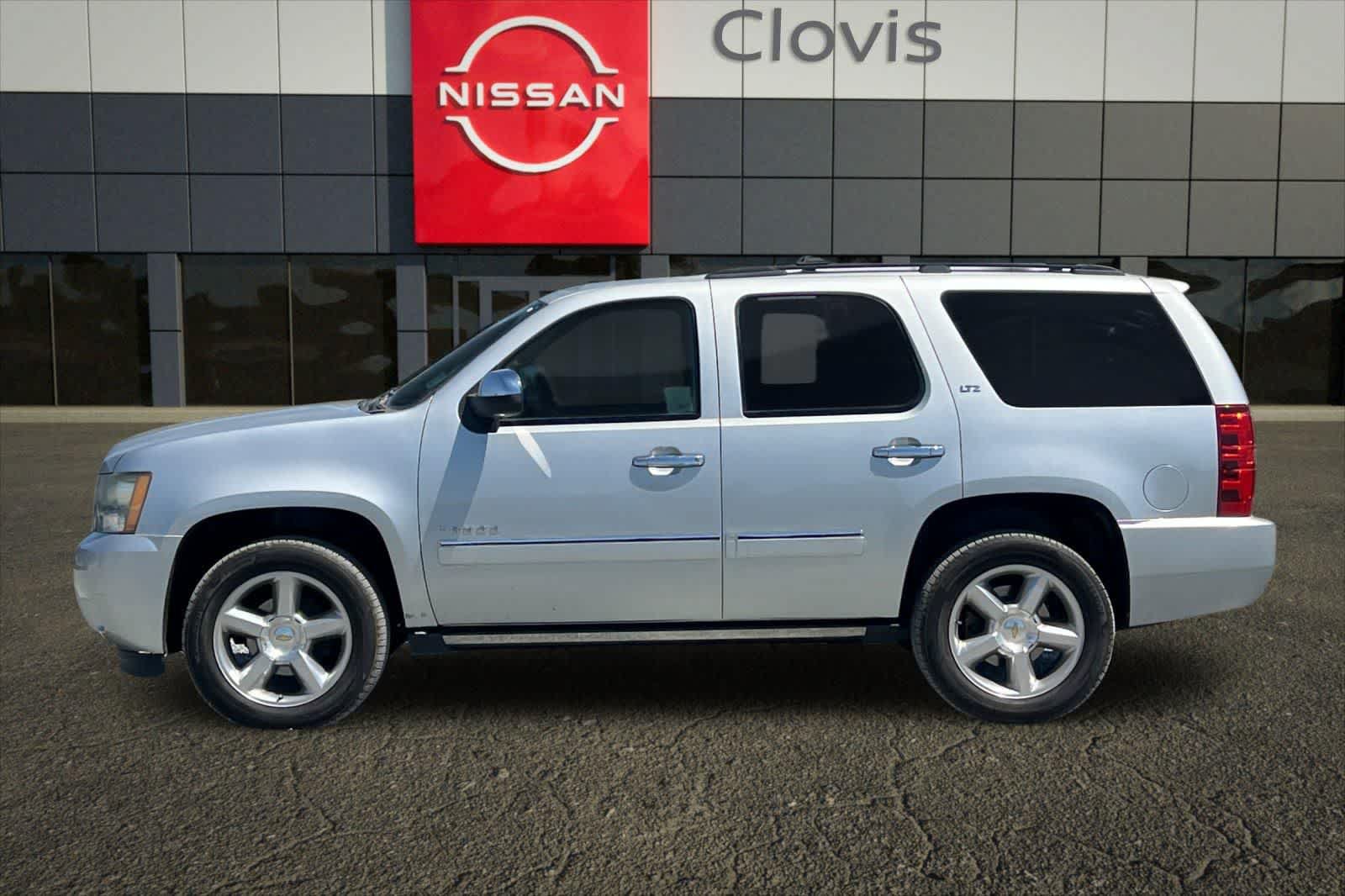 Used 2012 Chevrolet Tahoe LTZ AWD/4WD image 6