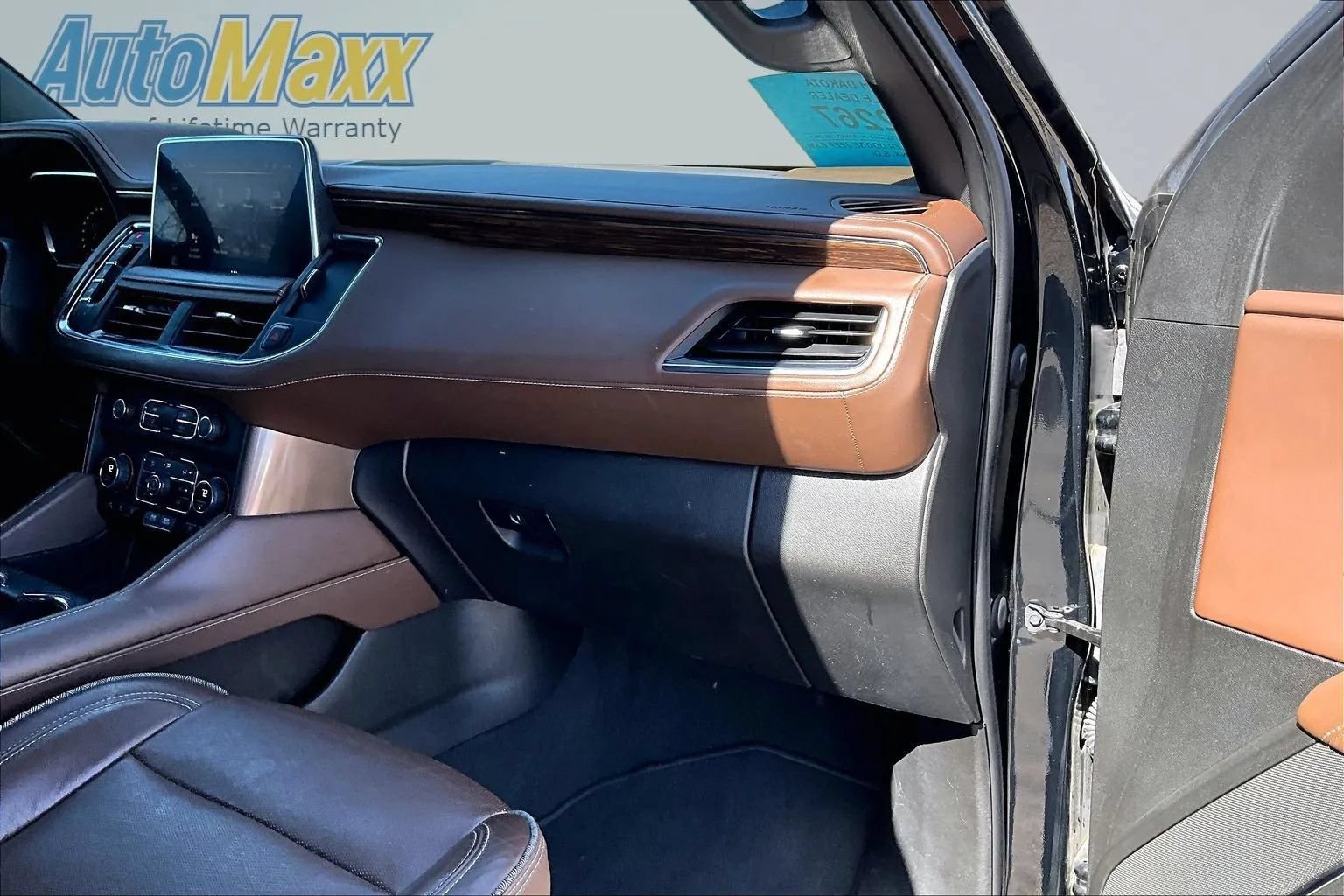 Used 2023 Chevrolet Tahoe High Country AWD/4WD image 26