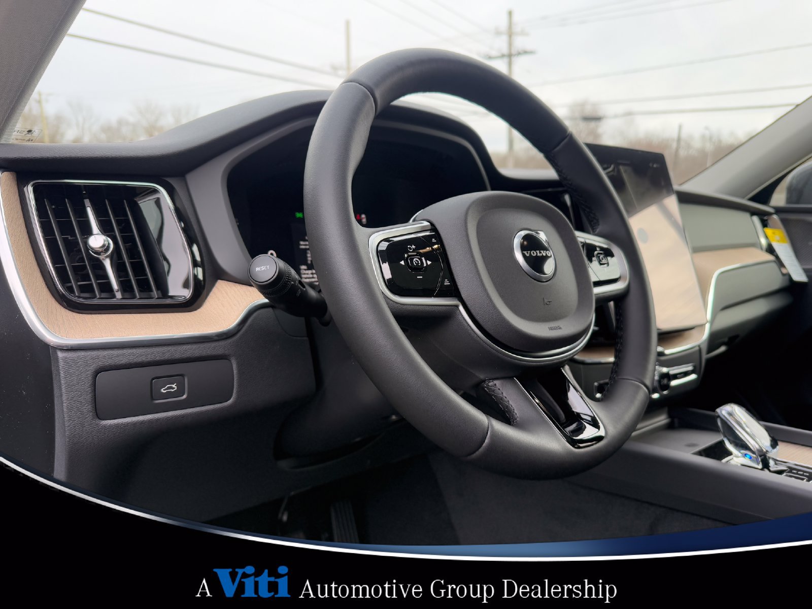 Used 2026 Volvo XC60 B5 Plus w/ Protection Package Premier AWD/4WD image 12