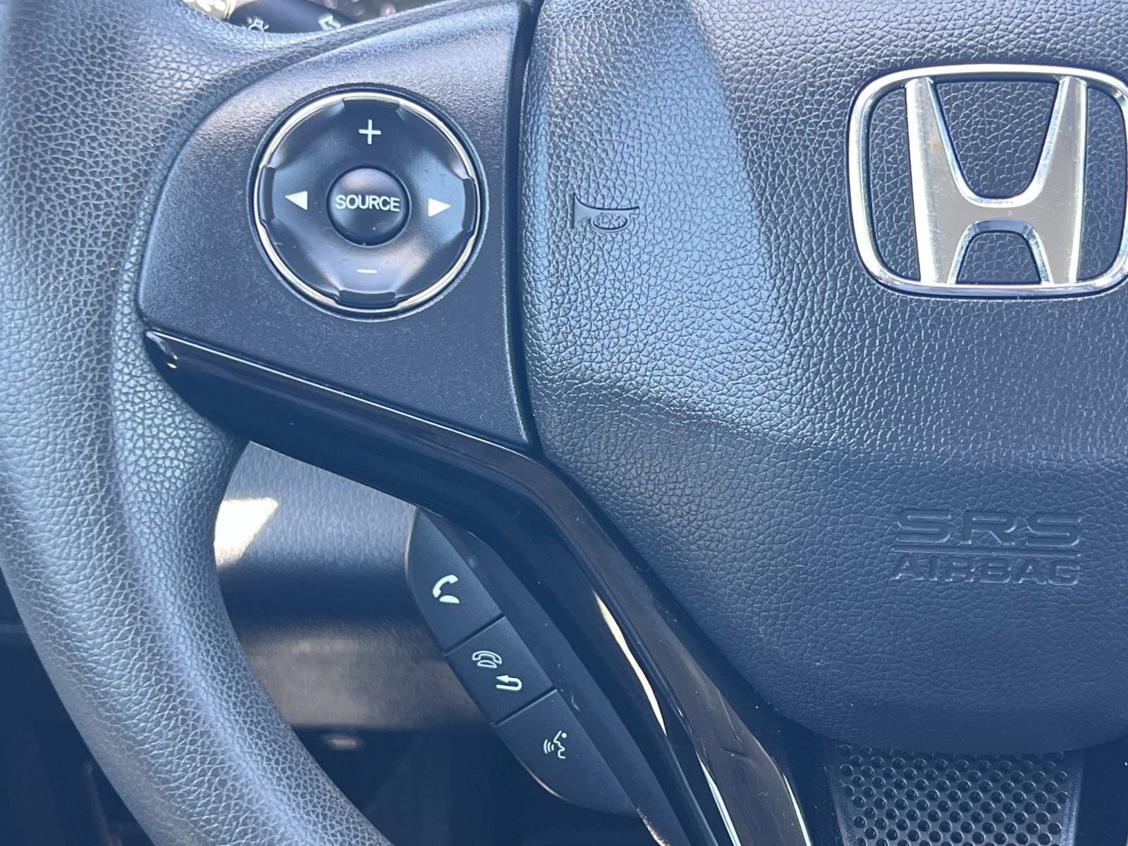 Certified 2020 Honda HR-V LX image 9