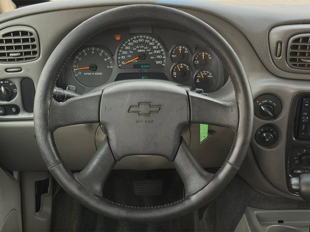 Used 2003 Chevrolet TrailBlazer LS w/ Preferred Equipment Group AWD/4WD image 19