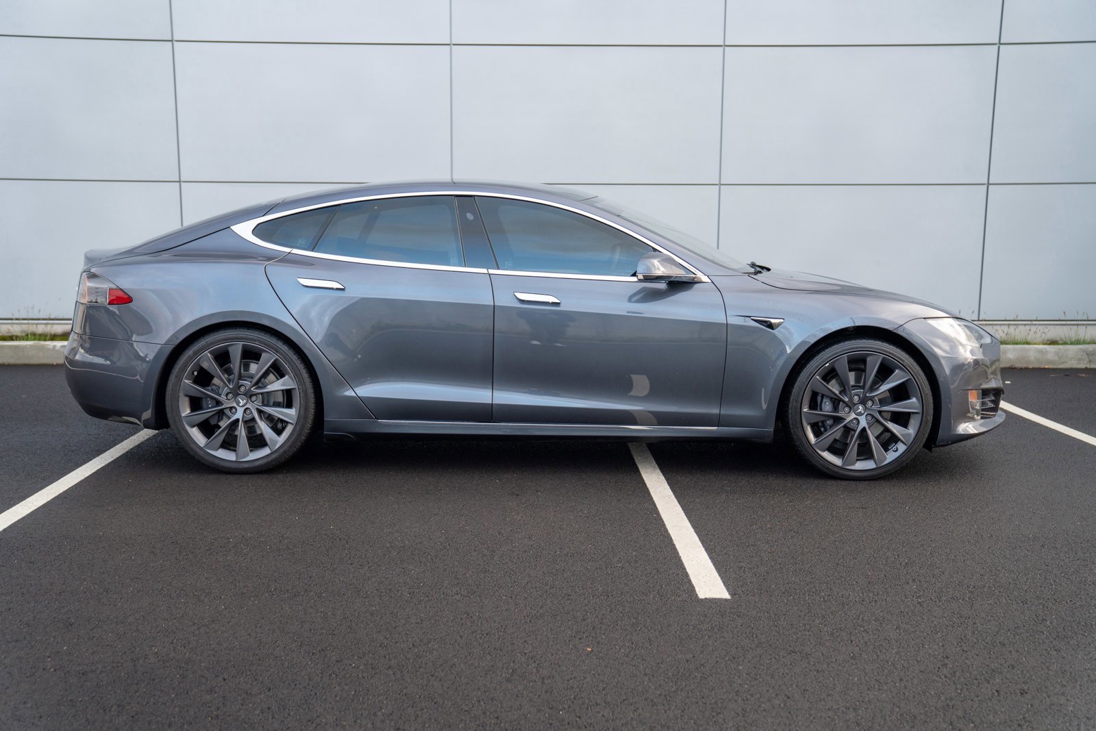 Used 2021 Tesla Model S Long Range Plus image 8