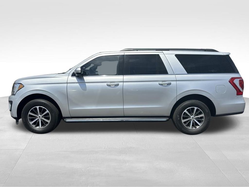 Used 2018 Ford Expedition Max XLT w/ Equipment Group 202A AWD/4WD image 2