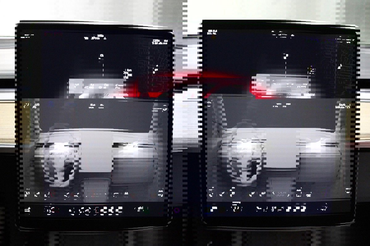 Used 2023 Tesla Model Y Performance image 18