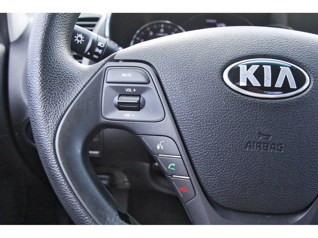 Used 2016 Kia Forte LX FWD image 15
