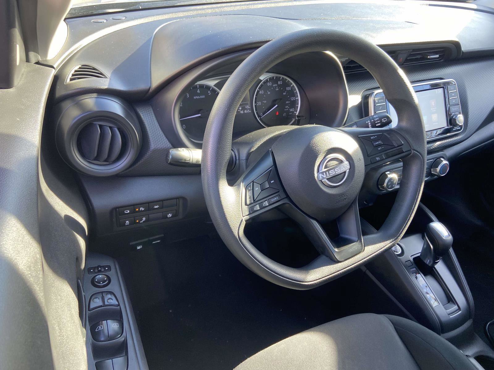 Used 2024 Nissan Kicks S image 2