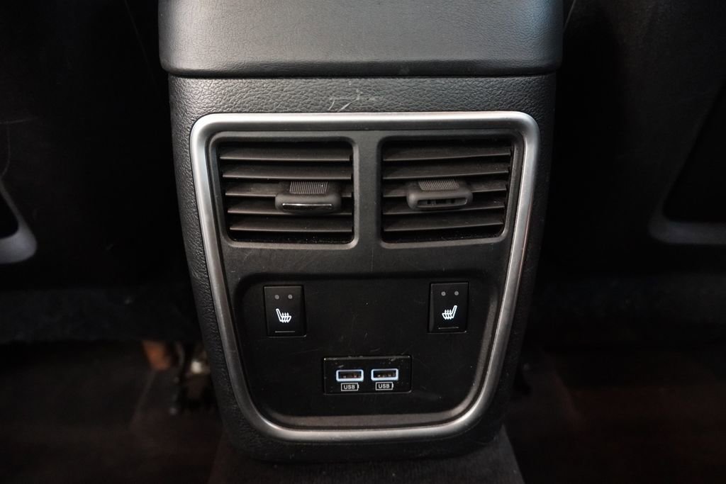 Used 2017 Dodge Charger SXT w/ AWD Plus Group image 29