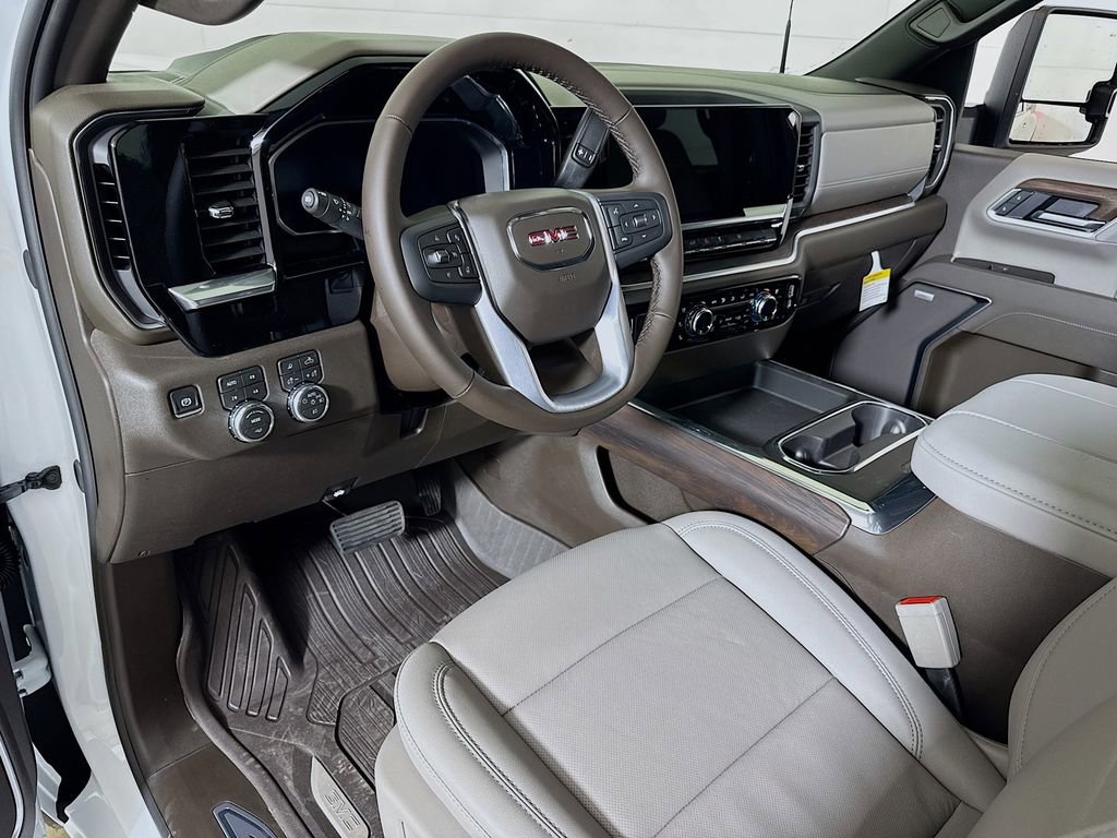 New 2026 GMC Sierra 3500 SLT w/ SLT Convenience Package image 5