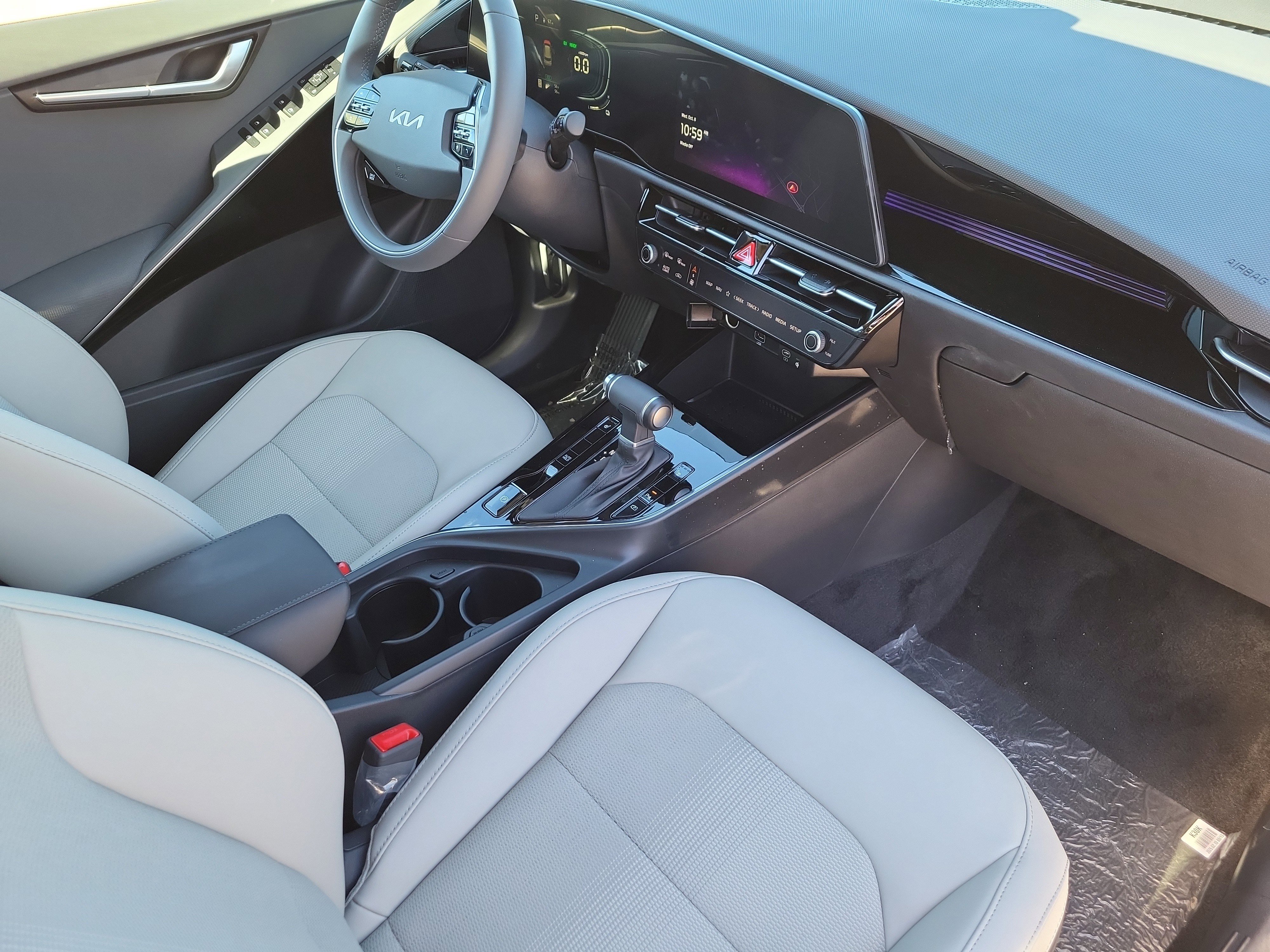 New 2025 Kia Niro EX image 14