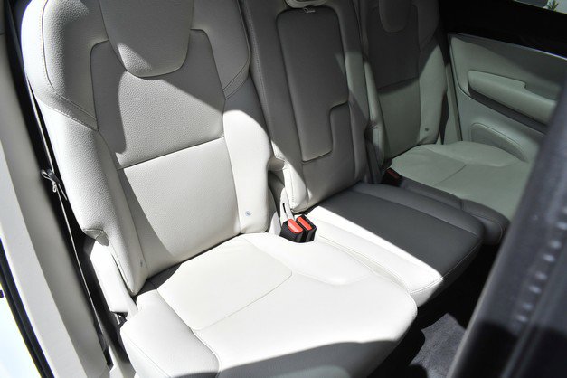 Used 2019 Volvo XC90 T5 Momentum image 29