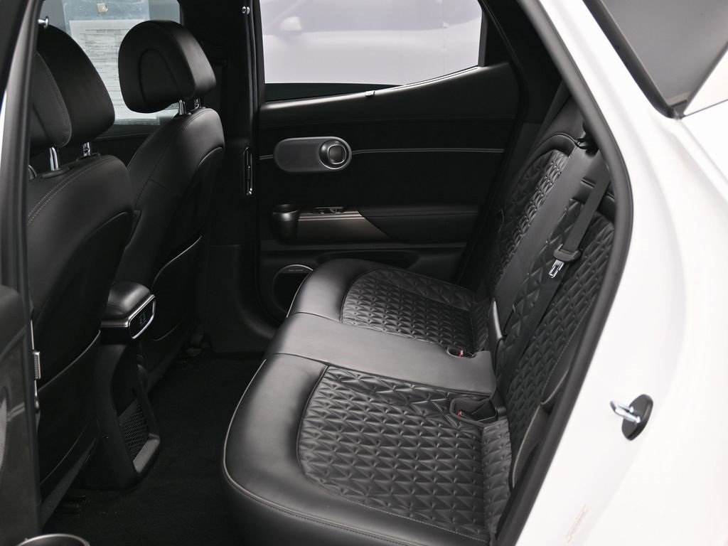 Used 2023 Genesis GV60 Performance image 32