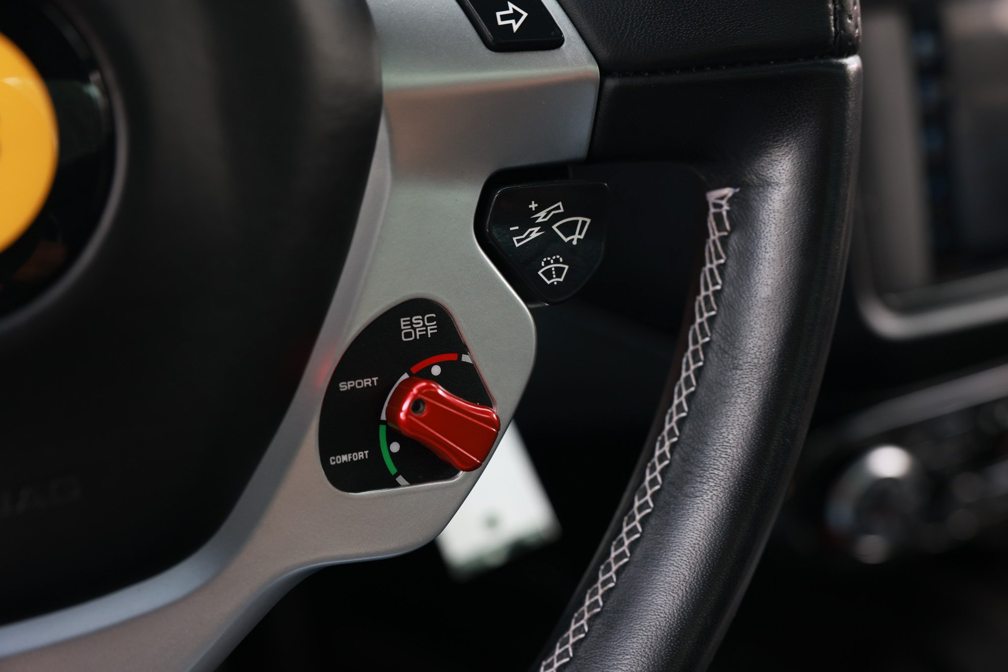 Used 2015 Ferrari California T RWD image 35