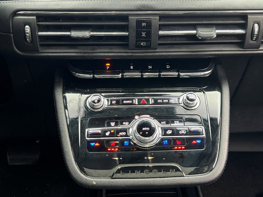 Certified 2022 Lincoln Corsair AWD w/ Premium Package image 24