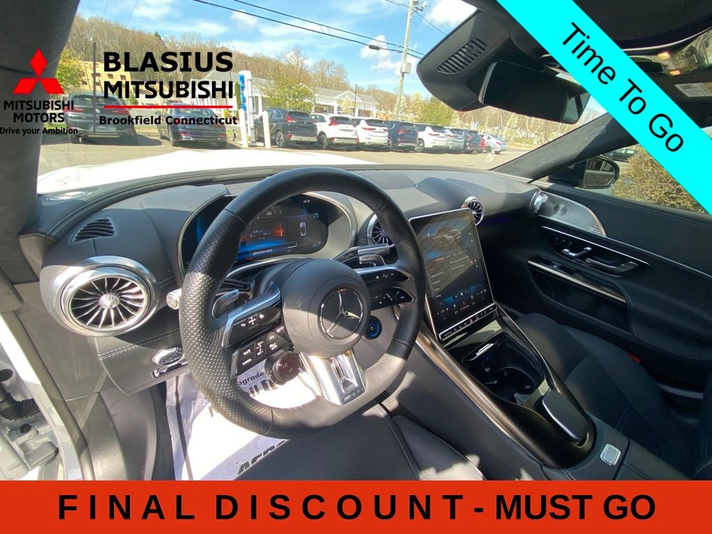 Used 2022 Mercedes-Benz SL 55 AMG 4MATIC w/ Driver Assistance Package image 26