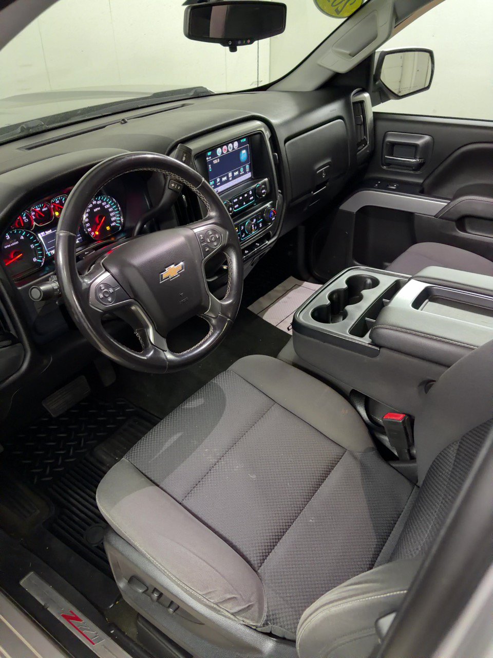 Used 2018 Chevrolet Silverado 1500 LT w/ All Star Edition AWD/4WD image 7
